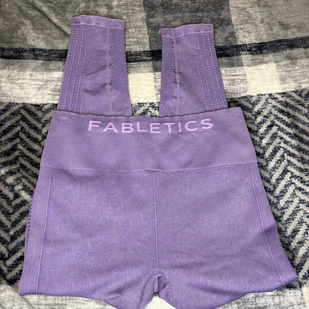 Fabletics Women's Purple Leggings